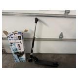 Black Jupiter Light-Up Kick Scooter