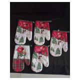 (5) Christmas Oven Mits