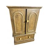 MINIATURE SIZE PAINT DECORATED PENNSYLVANIA STEP