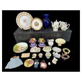 LARGE LOT OF PORCELAIN PITCHERS, PLATES, ETC.