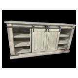 RUSTIC DISTRESSED FINISH BARN DOOR ENTERTAINMENT