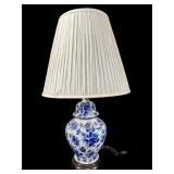 LARGE BLUE AND WHITE PORCELAIN GINGER JAR TABLE