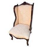 19TH CENT. WALNUT FRENCH CARVED CHAIR
