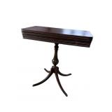 MAHOGANY FLIP TOP PEDESTAL GAME TABLE