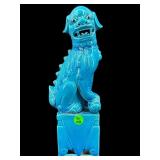 CIRCA 1900S CHINESE PORCELAIN FOO DOG ON STAND