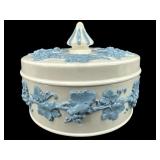 WEDGWOOD QUEENSWARE COVERED JAR WITH LID