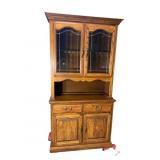 MODERN OAK 2 PC HUTCH