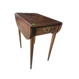 HENKEL HARRIS MAHOGANY BANDED PEMBROKE TABLE