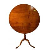 18TH CENT. CHERRY TILT TOP PEDESTAL TABLE