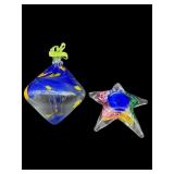 2 PC LOT OF ART GLASS STAR PAPERWEIGHT & LARGE