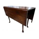 MAHOGANY QUEEN ANNE DROPLEAF TABLE