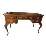DAVIS CABINET CO. SOLID MAHOGANY QUEEN ANNE DESK