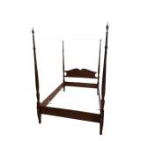 BIGGS SOLID MAHOGANY FULL SIZE POSTER BED