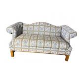EXTRA CLEAN CONOVER CHIPPENDALE HUMPBACK SOFA