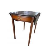 INLAID MAHOGANY HEPPLEWHITE PEMBROKE TABLE