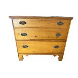 19TH CENT. POPLAR MULE CHEST