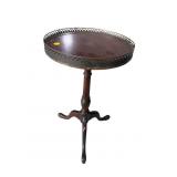 MAHOGANY CANDLE STAND WITH BRASS RETICULATED