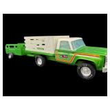 VINTAGE NYLINT FARMS PRESSED STEEL TRUCK & TRAILER