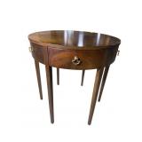 SOLID MAHOGANY HEPPLEWHITE ROUND TABLE