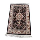 3'5 X 2'1 TIGHT KNOT COUNT AREA RUG