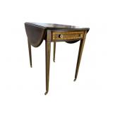 BANDED MAHOGANY HEPPLEWHITE PEMBROKE TABLE