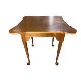 SOLID WALNUT QUEEN ANNE COOKIE CORNER TOP TABLE