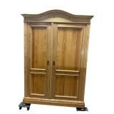LARGE WASH PINE ANTIQUE 2 DOOR WARDROBE