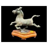 FLYING HORSE OF GANSU HAN DYNASTY HORSE SCULPTURE