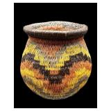 SMALL PANAMANIAN WOUNAAN GRASS WEAVE BASKET