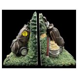 PR OF HARD RESIN GOLF BOOKENDS