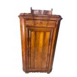 19TH CENT. MAHOGANY BLIND DOOR CORNER CABINET