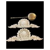 2 PLASTER WALL HANGINGS AND BRASS BED WARMER