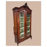 19TH CENT. WALNUT FRENCH CARVED CURIO