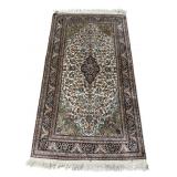 5FT 8IN X 2FT 11IN SILK RUNNER