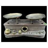 ANTIQUE WOOD AND BRASS SCALE