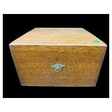 OAK WOODEN STORAGE BOX WITH KEY