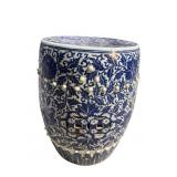 ORIENTAL BLUE AND WHITE PORCELAIN GARDEN SEAT