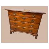 18TH CENT. MAHOGANY 4 DRAWER CHEST