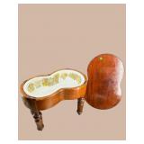 19TH CENT. MAHOGANY TURNED LEG BIDET
