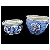 2 PC LOT OF SMALL ORIENTAL PORCELAIN BLUE AND
