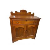 WALNUT VICTORIAN WASHSTAND
