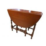 CLEAN MAHOGANY GATELEG DROP LEAF TABLE