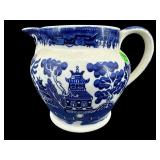 ALLERTON ENGLAND BLUE WILLOW SQUAT PITCHER