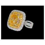 18K RARE 5 CT. YELLOW DIAMOND AND WHITE DIAMOND