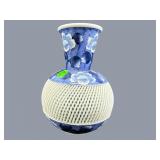 JAPANESE ARITA WARE BLUE AND WHITE PORCELAIN VASE