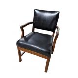 OAK ANTIQUE OFFICE CHAIR