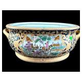 LARGE ORIENTAL PORCELAIN AND GOLD DECORATED FOOT