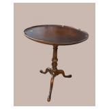 MAHOGANY PIE CRUST PEDESTAL TABLE