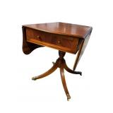 19TH CENT. DUNCAN PHYFE DROP LEAF PEMBROKE TABLE