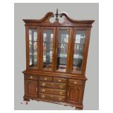 BROYHILL CHERRY CHINA CLOSET
